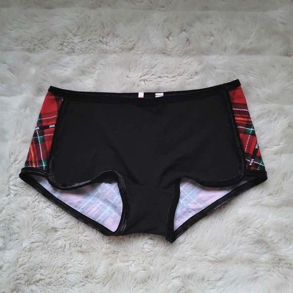 🍒NWT🍒 VS MIXED STYLE PANTY BUNDLE SIZE S - Picture 13 of 14